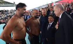 Cumhurbaşkanı Erdoğan, Yağlı Güreş Cumhurbaşkanlığı Kupası'nı takip etti