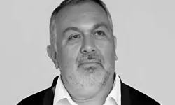 Usta oyuncu Ali Hürol hayatını kaybetti