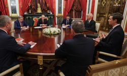 Putin, ABD'li ekibi kabul etti