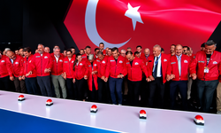 TEKNOFEST açılışında protokol halay çekti