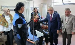 Sivas'ta öğrenci servisi ile polis aracı çarpıştı: 16 yaralı