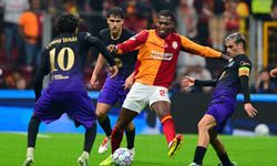 Barcelona ağır paslarla Cim Bom'u ezdi