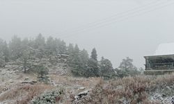 Bolu'nun yüksek kesimlerine kar yağdı