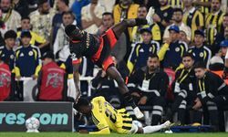 Fenerbahçe'ye bir şok da Prag'dan