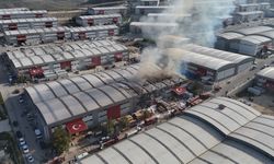 Hatay'da Mobilya Fabrikasında Yangın: Alevler Söndürüldü
