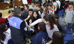 Kastamonu’da polis ekipleri 1 bin 140 öğrenciye eğitim verdi