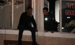 Kendine zarar veren şahsı, polis ekipleri kurtardı!