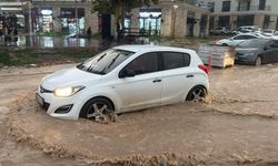 Adıyaman’da sağanak yağış hayatı olumsuz etkiledi