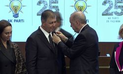 Cemil Tugay, AK Parti'ye katıldı