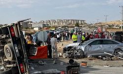 MHP’li milletvekili ve il başkanının konvoyunda kaza: 1 ölü, 7 yaralı
