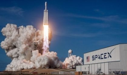 SpaceX, istihbarat uydusunu uzaya fırlattı! 