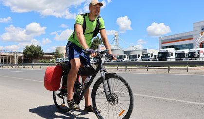 İsveçli gezgin Diyarbakır yollarında