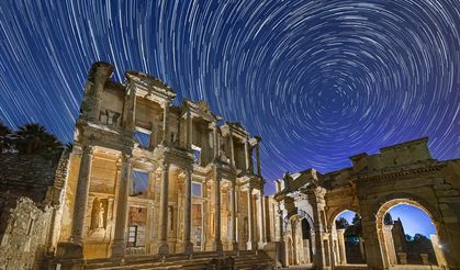 Efes Antik Kenti'nde gece müzeciliği uygulaması!