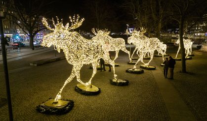 Stockholm'de Stockholmsjul Noel Işıkları!