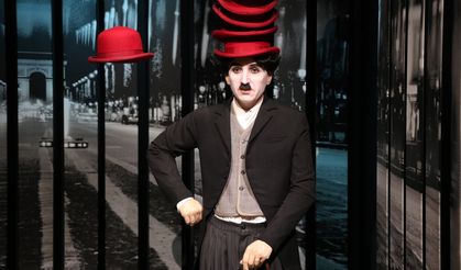 Paris'teki Grevin Müzesi, bal mumu heykelleriyle tarihe ışık tutuyor