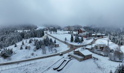 Uludağ'da kar kalınlığı 10 santimetreye yaklaştı