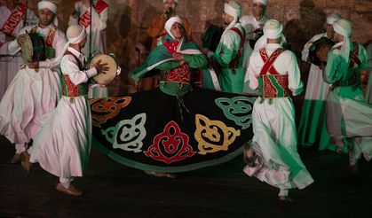 Mısır’da ramazan ayı geleneği “Tennura dansı”