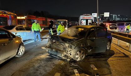 Küçükçekmece'de zincirleme kaza
