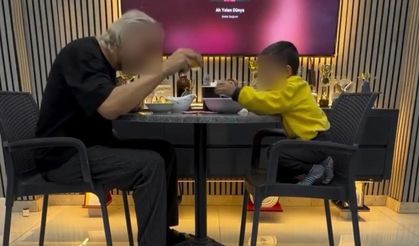 3 yaşındaki oğlunu alkol masasına oturtan baba gözaltına alındı