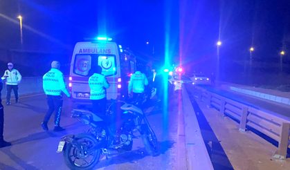 2 motosiklet çarpıştı: 3 yaralı