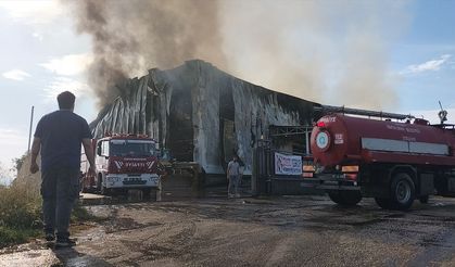 Üretim tesisi yanarak küle döndü!