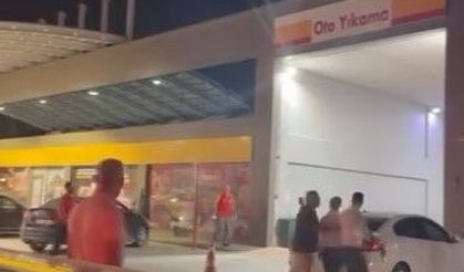 Benzinlikte sopalı kavga kamerada!