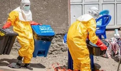 Ebola paniği artıyor