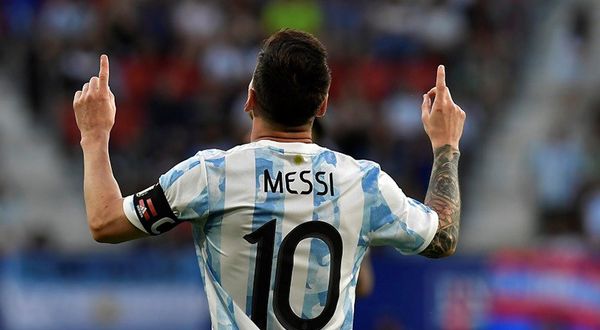 Messi tek maçta 5 gol attı, tarihe geçti