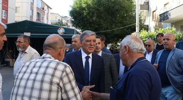 Abdullah Gül’den şehit ailesine taziye ziyareti