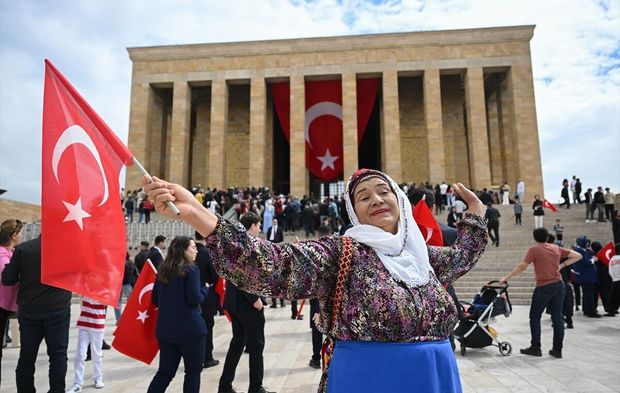 19 Mayıs Atatürk'ü Anma, Gençlik ve Spor Bayramı kutlanıyor