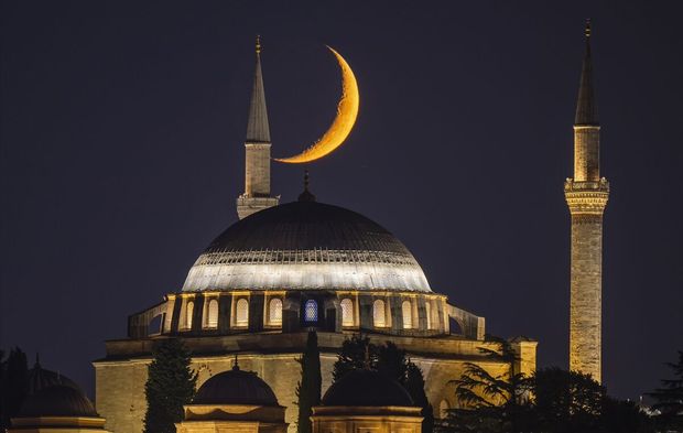 İstanbul'da hilal