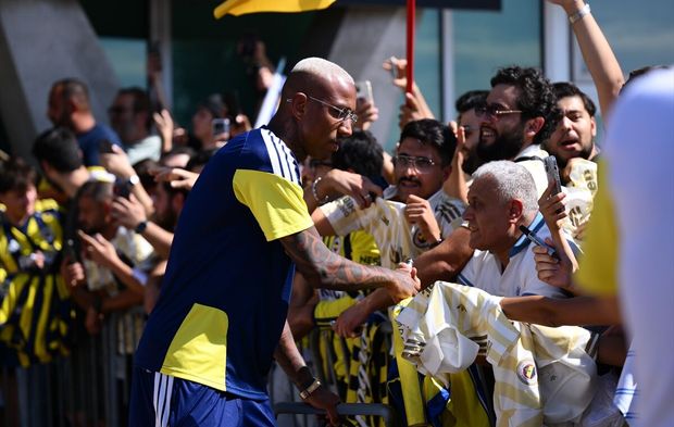 Fenerbahçe Lyon'da