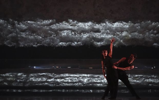 Mozart'ın "Requiem"i İzmir'de modern dansla yeniden sahnede