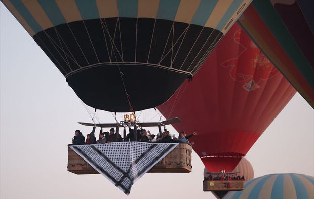 Kapadokya’da sıcak hava balonları Gazze için havalandı!