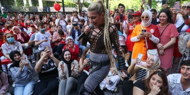 New York'ta "Türk Günü Yürüyüşü" düzenlendi