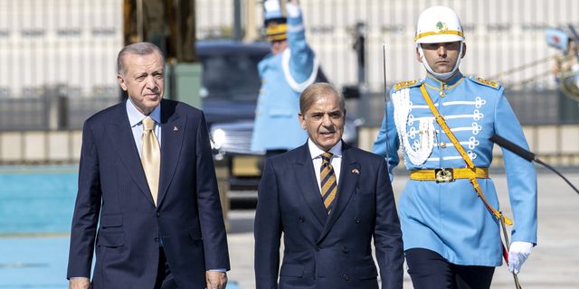 Pakistan Başbakanı Şerif Türkiye'de