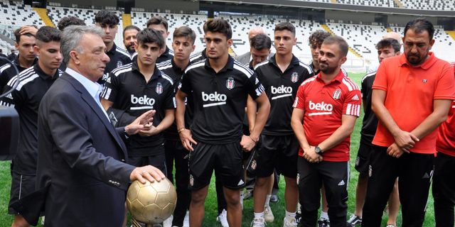 Başkan Çebi U-17 takımıyla buluştu