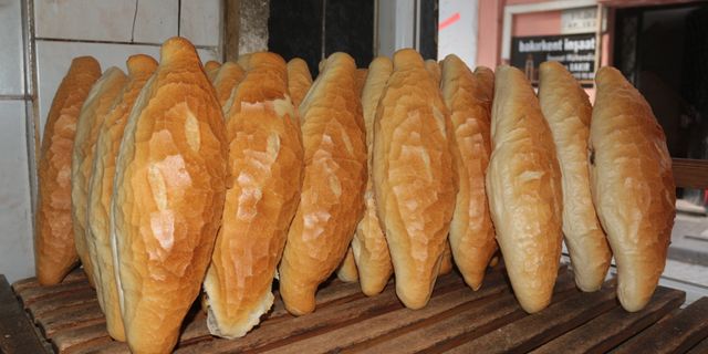 Ekmek fiyatı bir kentte daha zamlandı