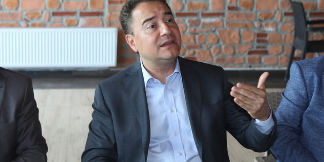 Babacan pişman olduğunu söyledi