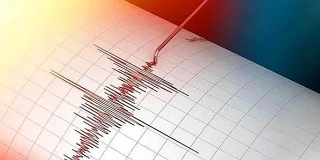 Endonezya'da çok şiddetli deprem