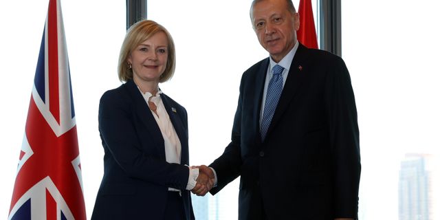 Cumhurbaşkanı Erdoğan, İngiltere Başbakanı Truss'ı kabul etti