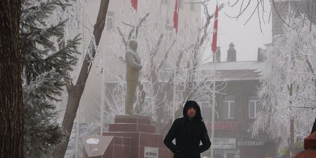 Ardahan'da eksi 16,7 dereceyle Sibirya soğukları!