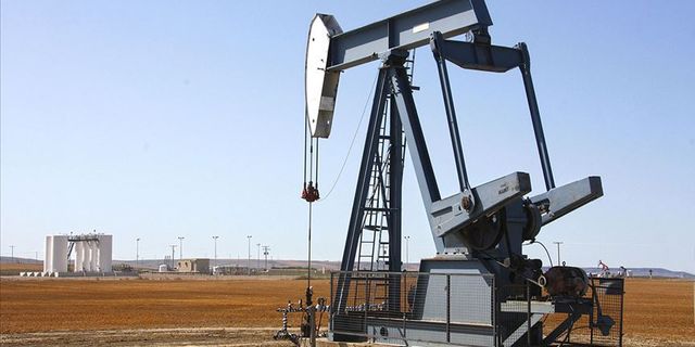 Rus petrolünün fiyatında büyük düşüş