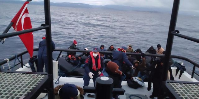 40 düzensiz göçmen kurtarıldı