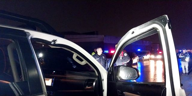 Karayolunda silahlı saldırı: 1 ağır, 4 yaralı
