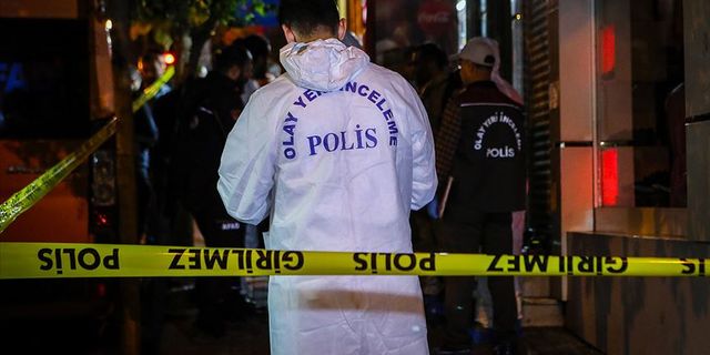 Eşini 6 yerinden bıçakladı, polisi arayıp teslim oldu