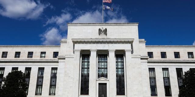 Fed, politika faizini 25 baz puan artırdı