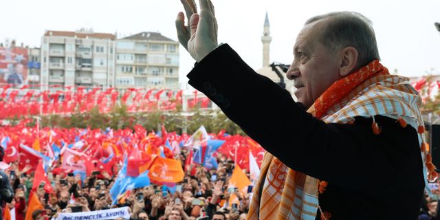 Erdoğan: 'Söz Milletindir' sloganına çökmeye çalışanlar var!