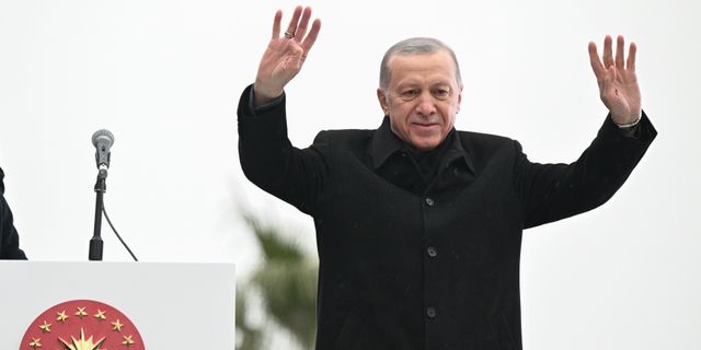 Cumhurbaşkanı Erdoğan: 14 Mayıs'ta sandıkları patlatmaya var mıyız?