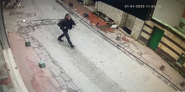 Silahla yaralandığını 200 metre sonra farketti!